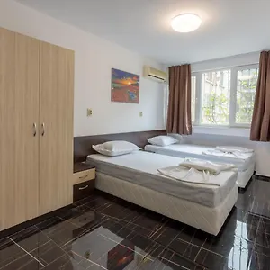 Homestay за гости пиротска 39, Burgas
